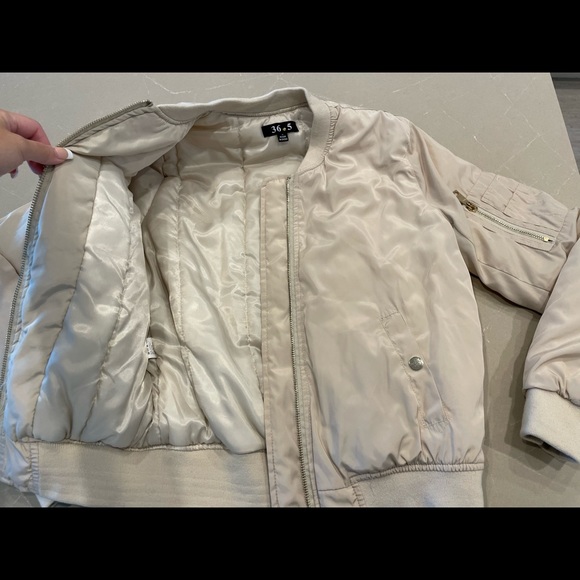Beige/Cream Bomber in size Small - Picture 2 of 2